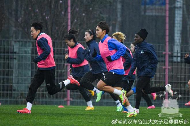 武漢女足主帥：全運爭金，亞冠更遠。