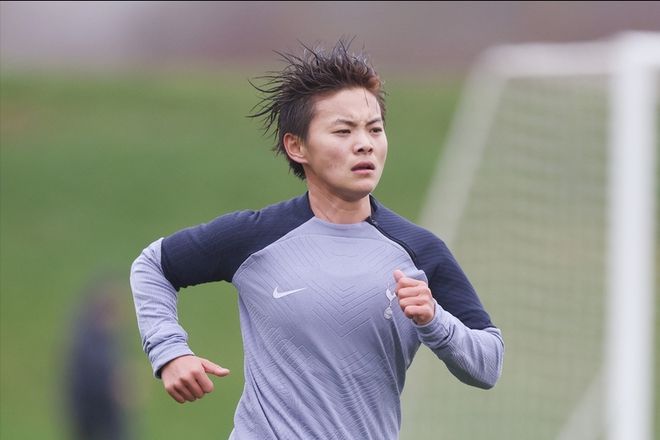 吳海燕唐涵失球，陳晨撲救兩球，武漢女足進(jìn)亞冠四強。